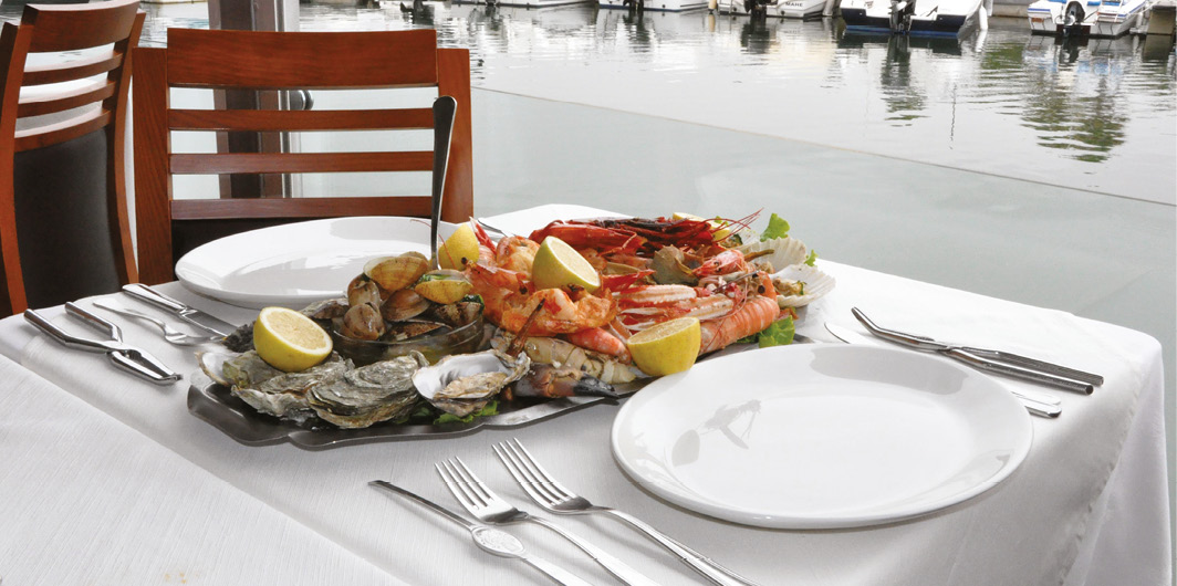 Algarve Touris Bureau.In de simpele Portugese keuken staat verse vis bijna standaard op het menu.
