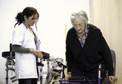 Transferafdelingen zijn een goede oplossing voor ouderen die na een medisch-specialistische behandeling nog niet naar huis kunnen. 