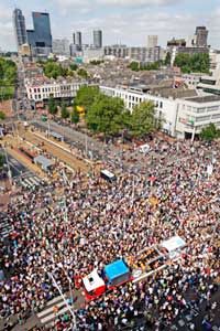 De Fit for Free Dance Parade in Rotterdam trok 400.000 bezoekers (foto ANP)